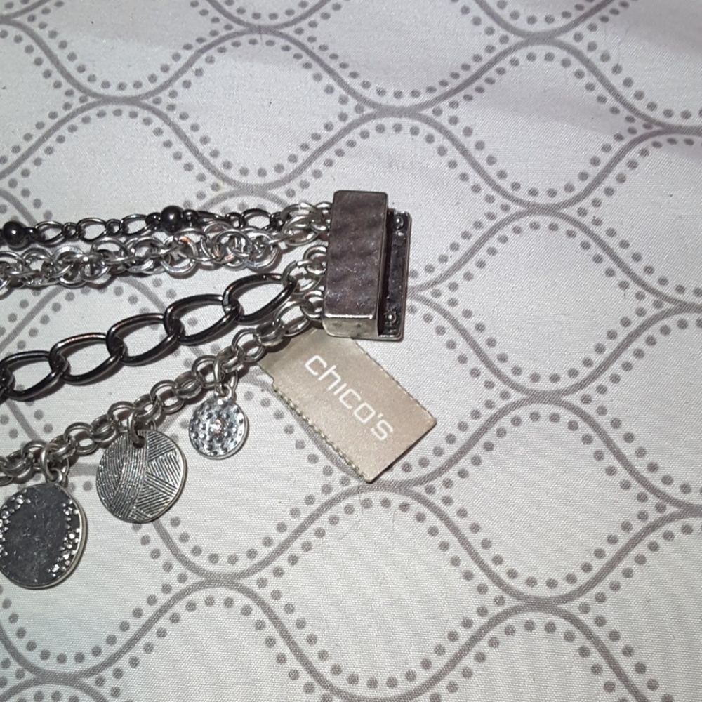 🌻 HP🌻 Chico's charm bracelet - Picture 3 of 5
